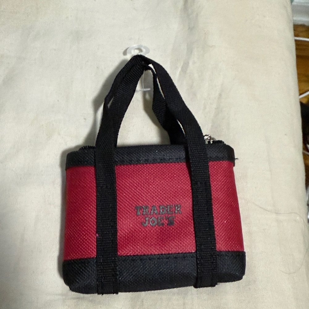 New TRADER JOE’s MICRO TOTE WITH GROCERY BAG!
